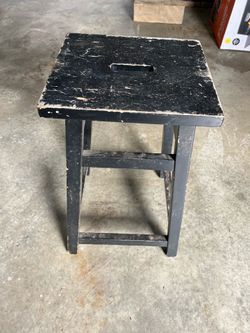 FREE STOOL UTIL LIGHT COOLER