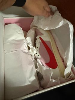 Travis Scott Tropical Pink size 10.5 brand new !!!