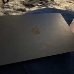 2024 M3 MacBook Air 15 In, 16gb Ram, 256gb 