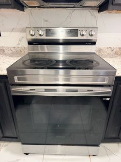 Used Stove – Good Working Condition – Moving Sale