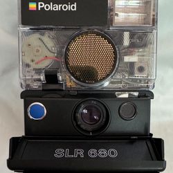 Polaroid SLR680 in mint Condition. 