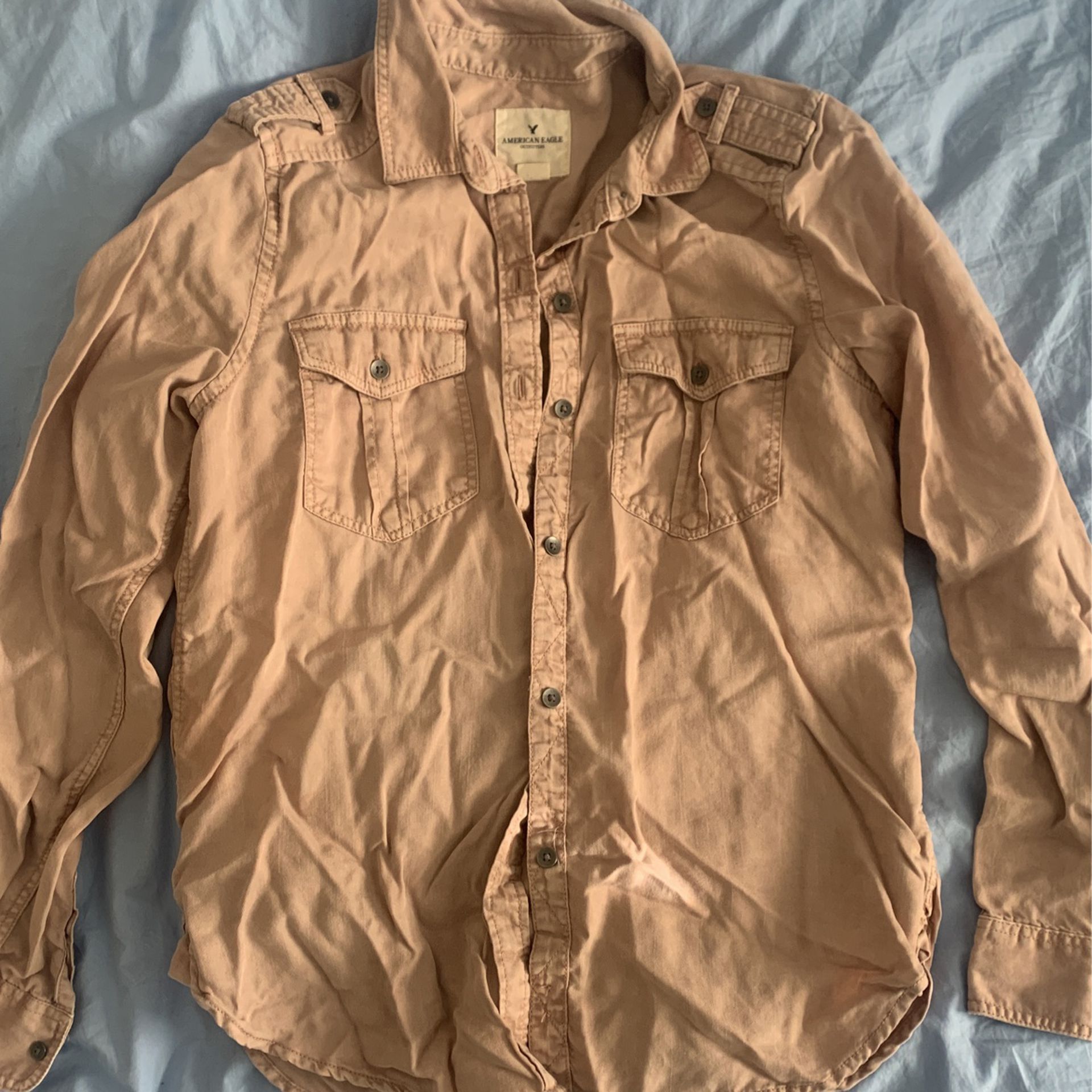 Pink button-up American Eagle long sleeve