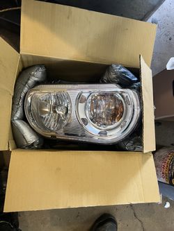 2008-2014 Dodge Challenger Headlight Assembly - BOTH - HALOGEN