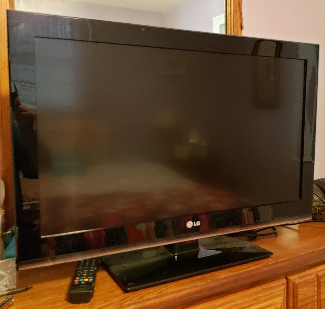 32" LCD HD TV