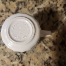 6 Corning Vintage cups