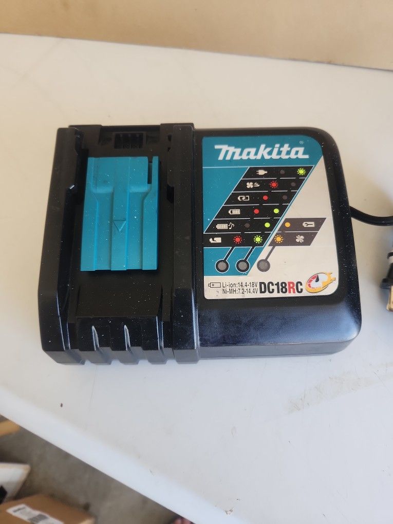 makita fast charger