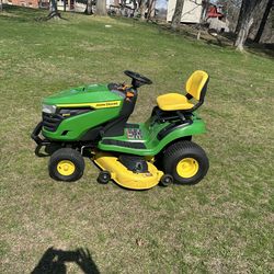 John Deer 🦌 Tractor for sale