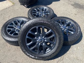 Toyota tundra and Toyota Tacoma wheels 20”