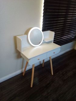 Vanity new $80