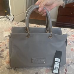 Marc Jacobs Pebble Leather Purse $110obo