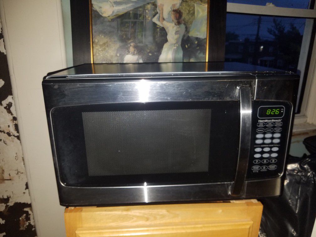 Hamilton Beach 1000w stainless microwave