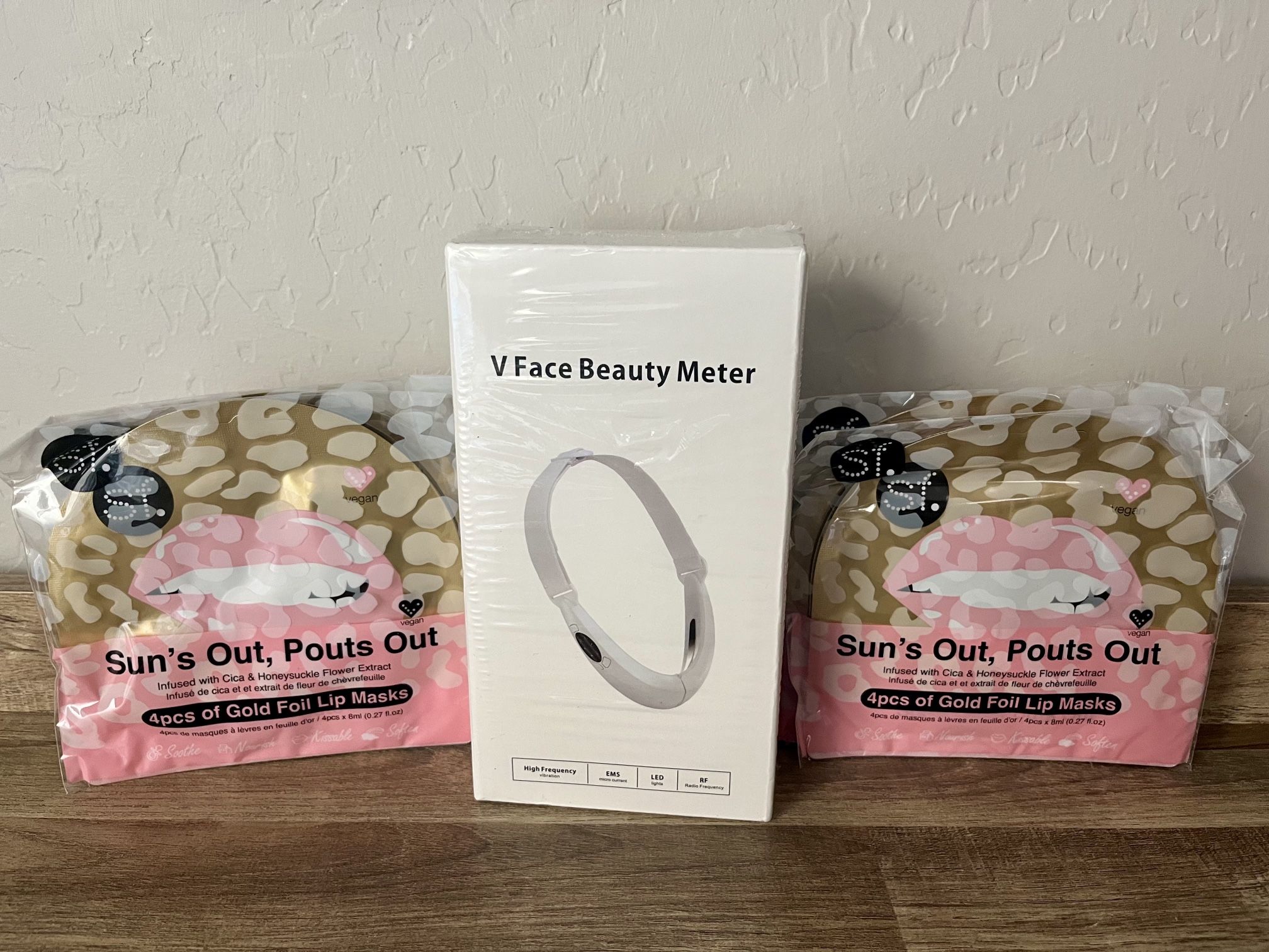 Electric V- Face Shaping Massager & Lip Masks