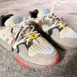 Kids Adidas (Ninja Time In) Sz 5 Multicolor Grey