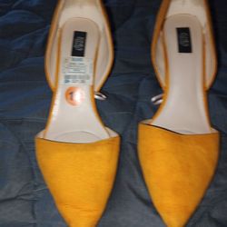 Mustard Pumps 