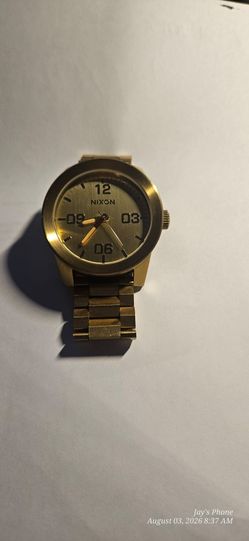 Nixon watch