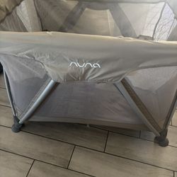 Nuna Sena Play Pen 