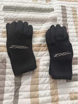 Water Gloves.