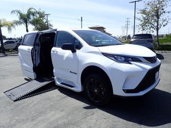 2023 Toyota Sienna