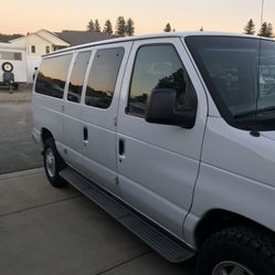 2006 Ford E-350