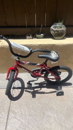 Boys bike 16