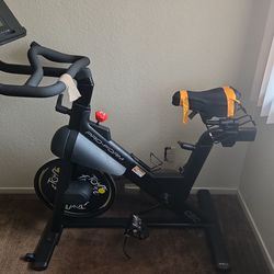 Smart indoor cycle & Dumbbell set