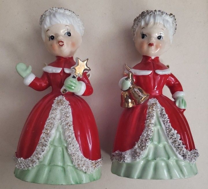 Napco Vintage Christmas Carolers ×2