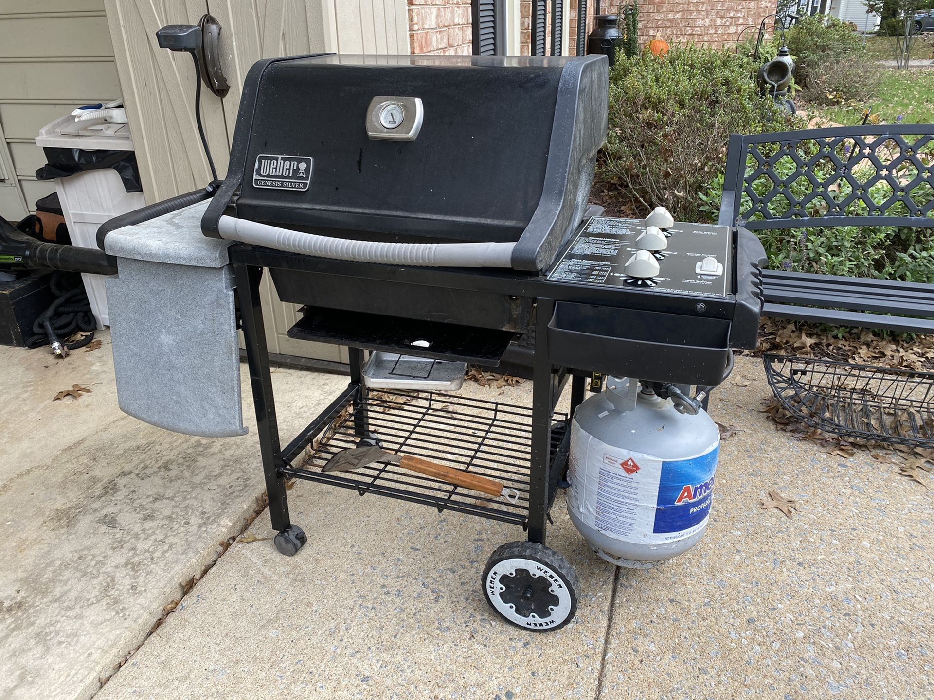 Weber Genesis Silver Gas Grill