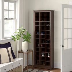 🌟 36-Pair Shoe Rack – Tall, Stylish & Space-Saving! Like New! 🌟