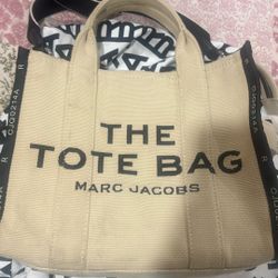 Marc Jacob’s Medium Canvas Tote Bag