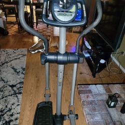 Elliptical Nordictrack 