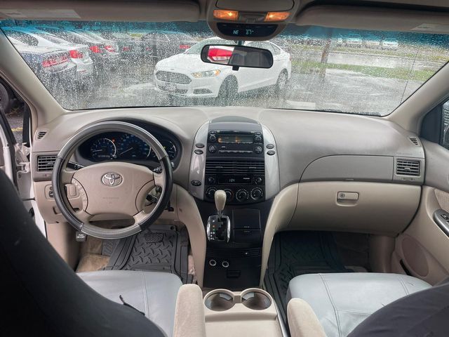 2008 Toyota Sienna