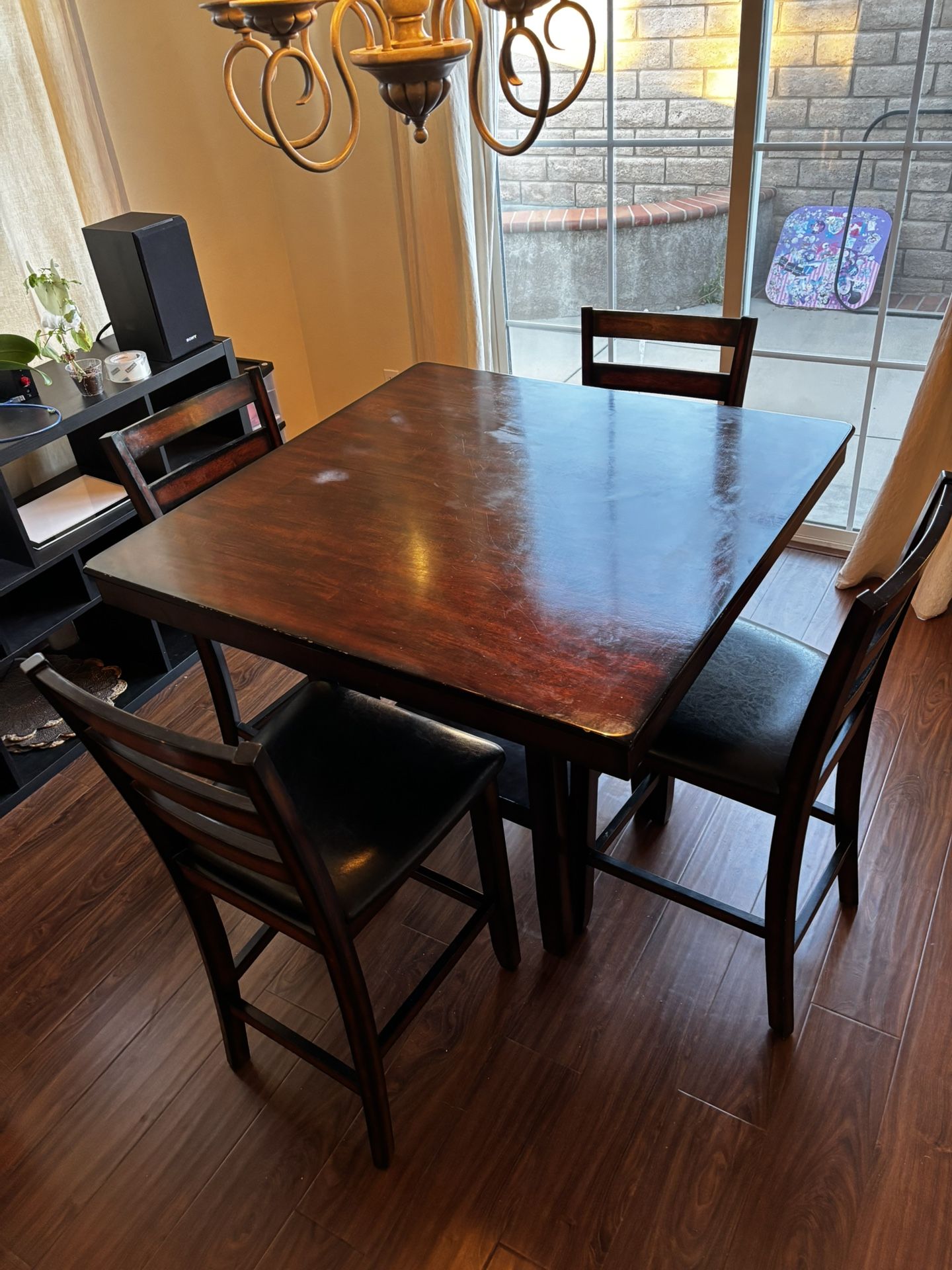 Dinner Table 4 Top With Chairs