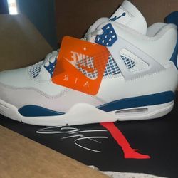 Jordan Retro 4 Military Blue