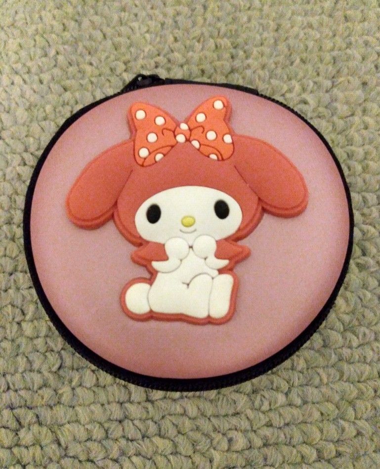 BRAND NEW IN PACKAGE SANRIO FULL 3D CHARACTER MY MELODY ROUND EAR BUD KEY COIN SD CARD PROTECTIVE PORTABLE STORAGE CASE 