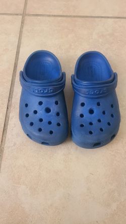 Kids Crocs Size 10