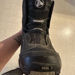 Snow boots Size 11
