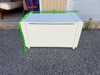 Toy box