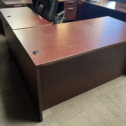 L Shaped Desk 