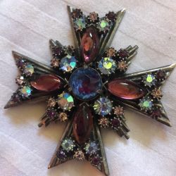Two Vintage Brooches $175