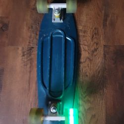 Penny Nickel Skateboard