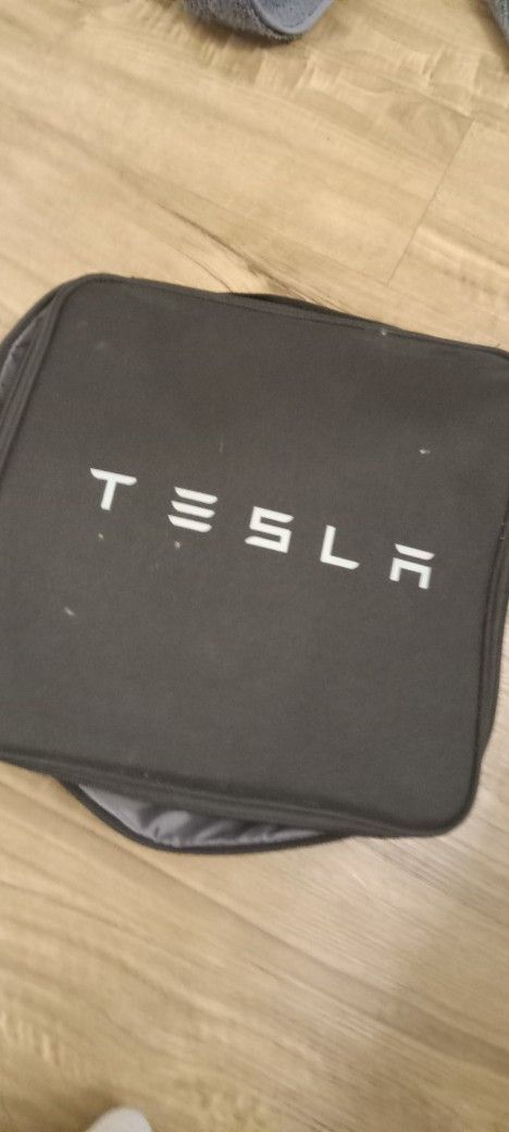 Tesla EV Charger  OEM 