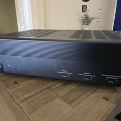 Adcom 2535 Amplifier