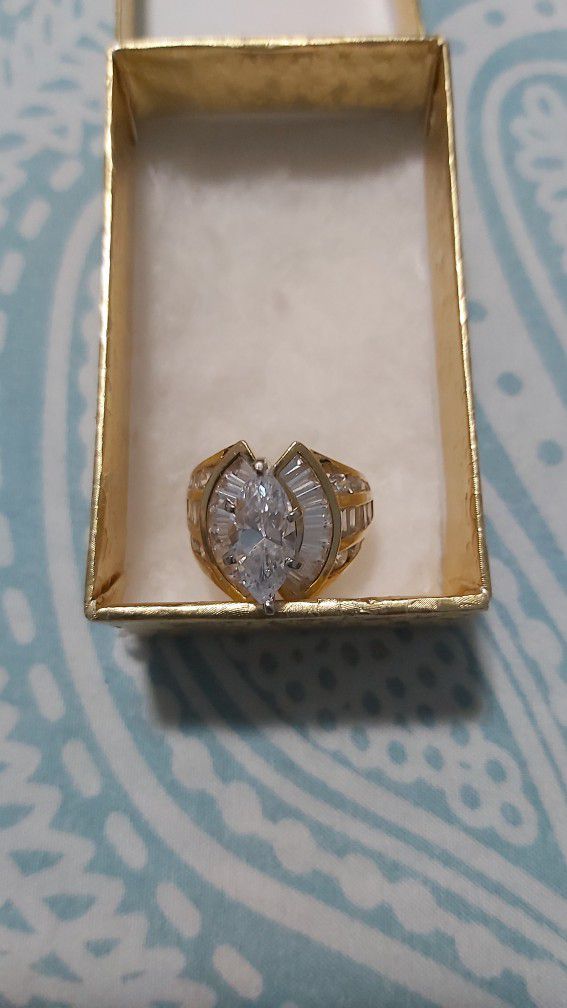 STUNNING SOLID 14 K GOLD CUBIC ZIRCONIA PROMISE WEDDING ANNEVERSARY RING SIZE 8