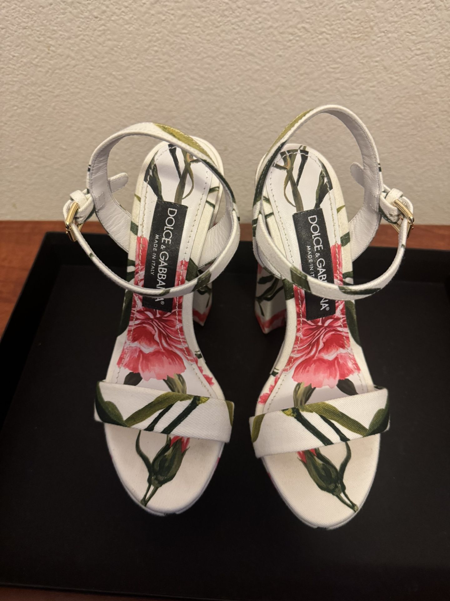 Dolce & Gabbana Heels Size 6 (36)
