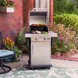 Commercial series TRU-infrared 2-burner gas grill with cover and extra propane tanks