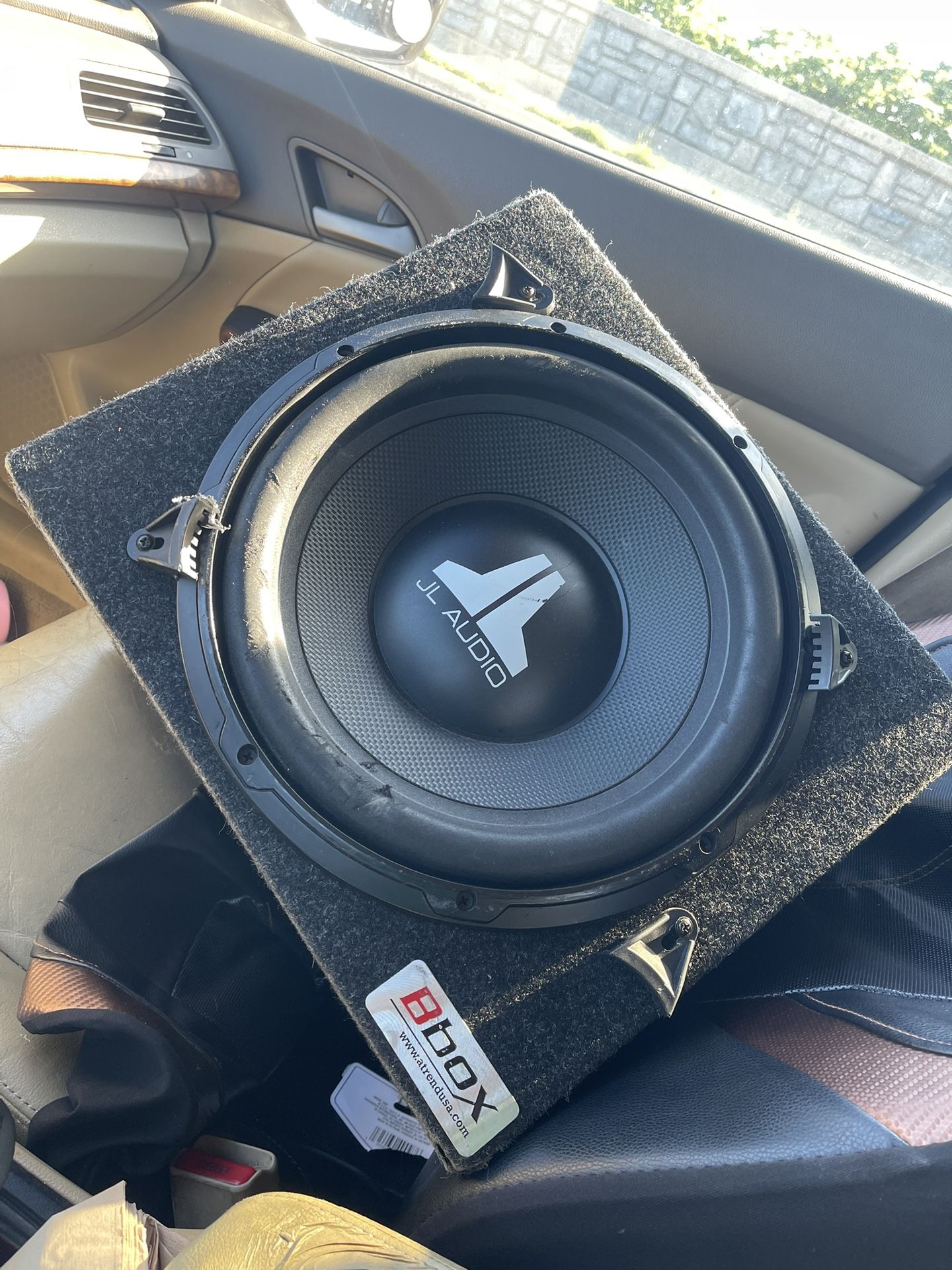 JL AUDIO SUB.