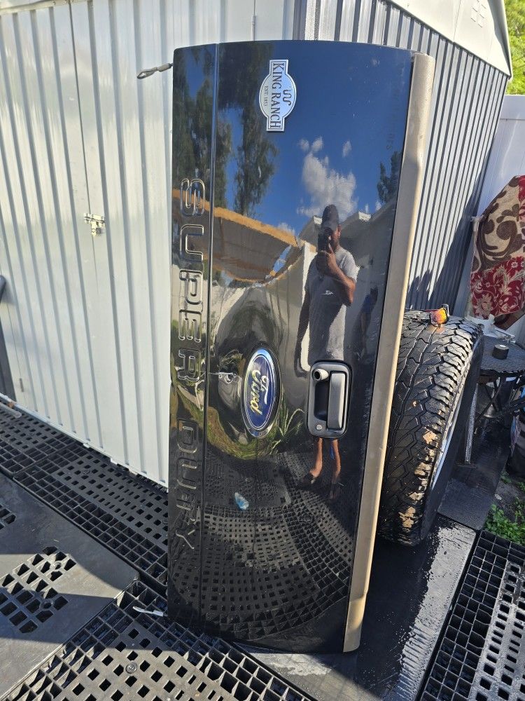kingranch f250 tail gate
