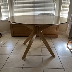 Dinning Table