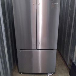 WHIRLPOOL Refrigerator 