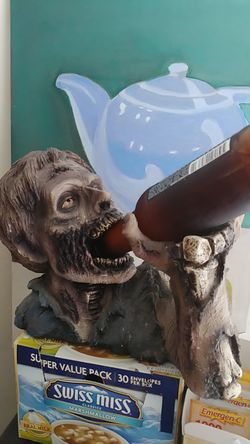 Zombie wine/whatever holder